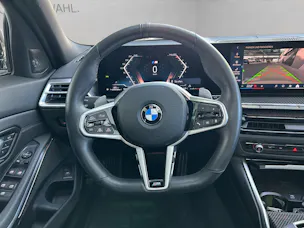 BMW 330i xDrive SAG Touring