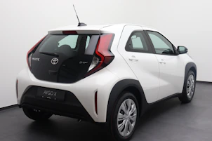 Fahrzeugbild TOYOTA Aygo X 1.5 VVT-i HSD Comfort