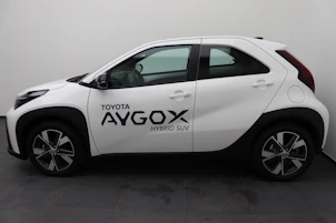 immagine del veicolo TOYOTA Aygo X 1.5 VVT-i HSD Comfort