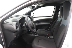 Fahrzeugbild TOYOTA Aygo X 1.5 VVT-i HSD Comfort