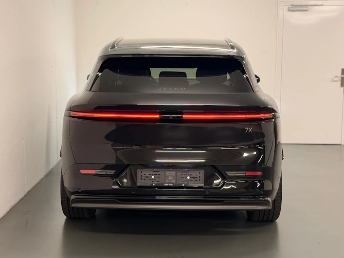 immagine del veicolo ZEEKR 7X