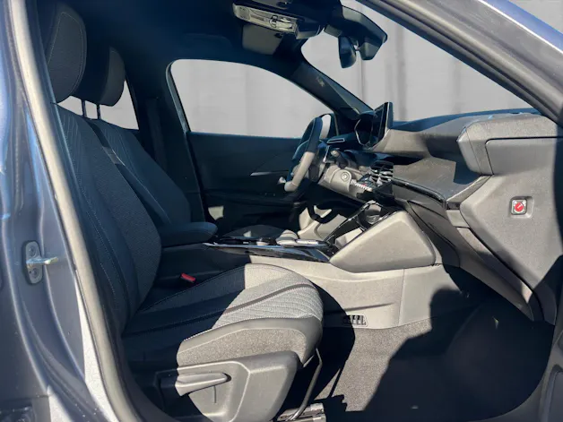 Peugeot 2008 1.2 Hybrid 145 Allure