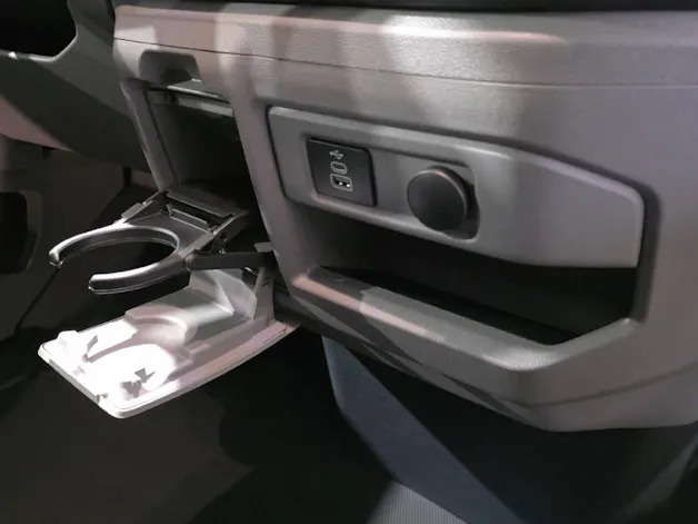 Ford Transit Custom Van 320 L1 2.5 Duratec 233 PS Trend PHEV