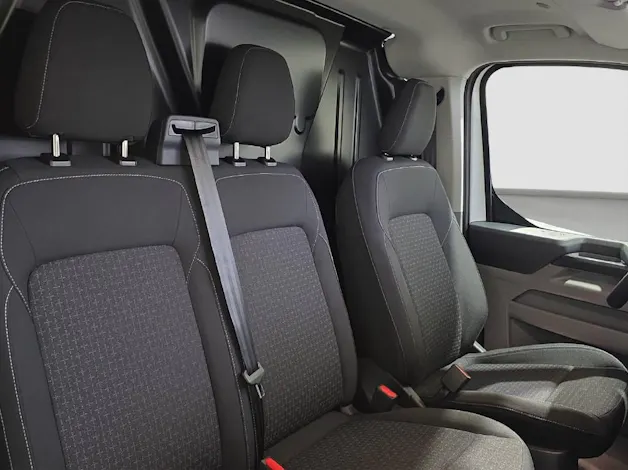 Ford Transit Custom Van 320 L1 2.5 Duratec 233 PS Trend PHEV