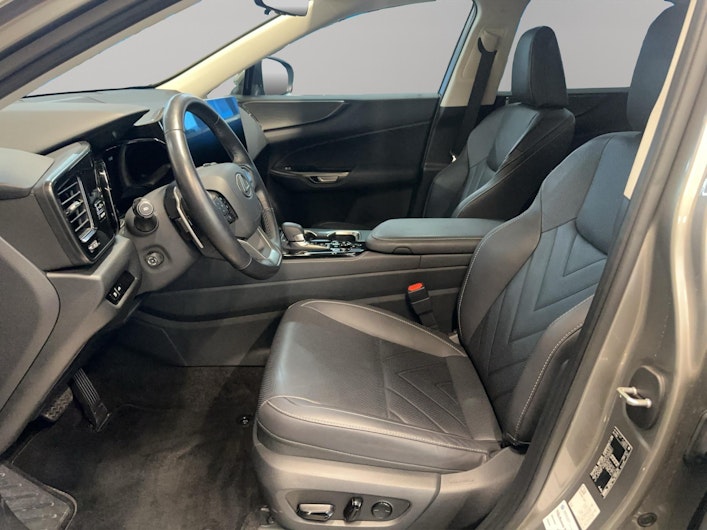 Vehicle image LEXUS NX