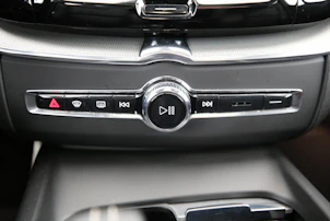 image du véhicule VOLVO XC60 2.0 B6 MH R-Design AWD