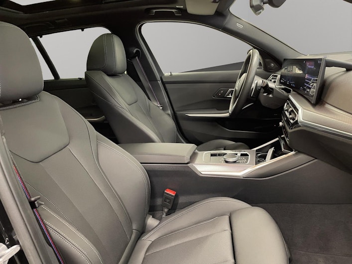 immagine del veicolo BMW 3 SERIES