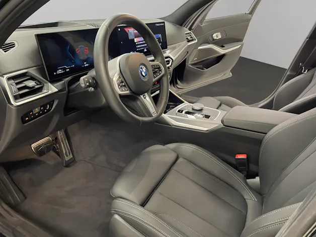 BMW 320e xDrive SAG Touring