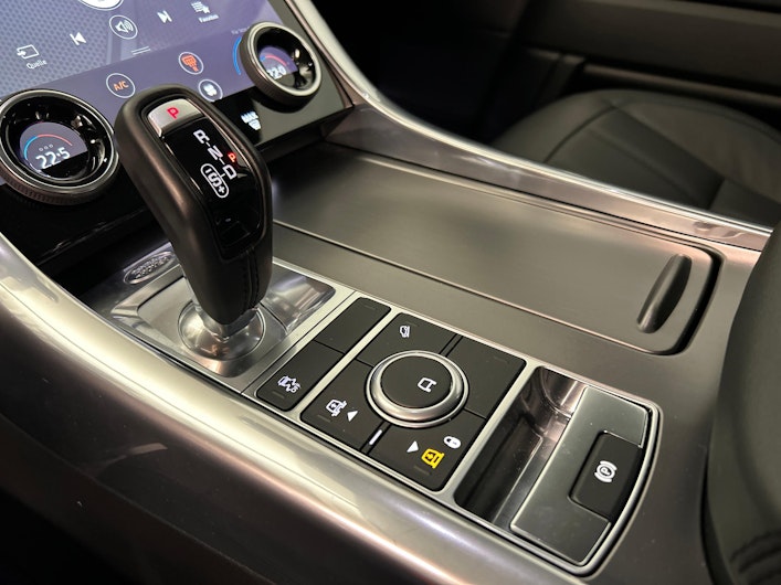 Vehicle image LAND ROVER RANGE ROVER SPORT