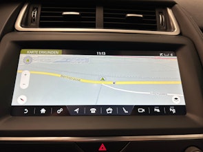 Vehicle image JAGUAR E-Pace 2.0 T 200 SE AWD