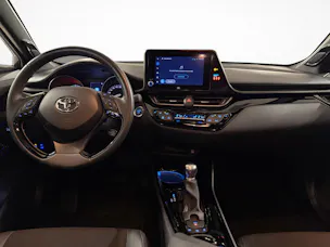 Toyota C-HR 2.0 VVTi HSD Trend