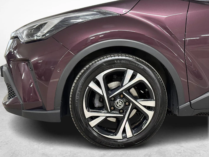 image du véhicule TOYOTA C-HR