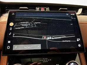 immagine del veicolo JAGUAR F-Pace 2.0 P400e R-Dynamic SE AWD