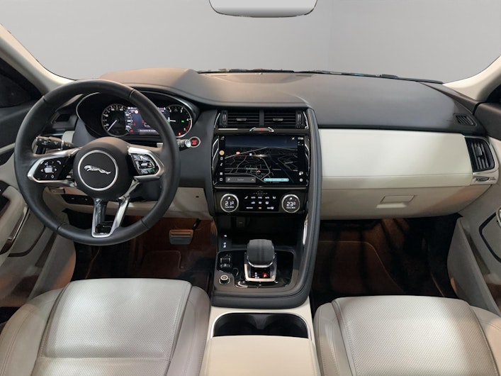 immagine del veicolo JAGUAR E-PACE