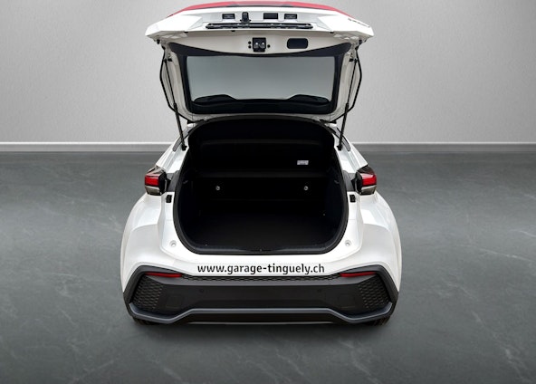 Vehicle image 9 Vehicle image 9