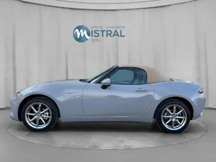 Mazda MX-5 1.5 Kazari