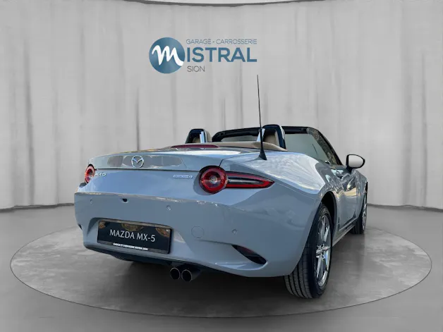 Mazda MX-5 1.5 Kazari