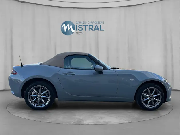 Mazda MX-5 1.5 Kazari