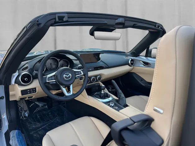 Mazda MX-5 1.5 Kazari