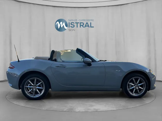 Mazda MX-5 1.5 Kazari