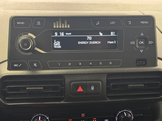 image du véhicule 8 image du véhicule 8