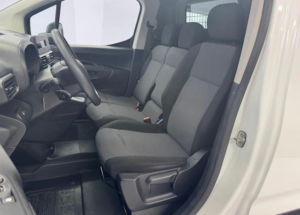 image du véhicule 7 image du véhicule 7