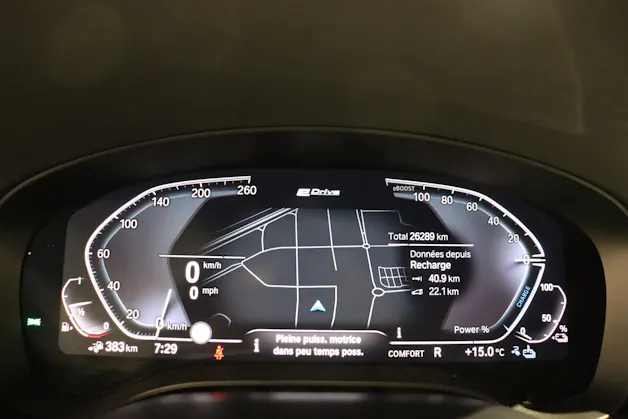 BMW 530e xDrive paddles