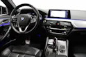 BMW 530e xDrive paddles