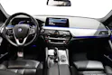 BMW 530e xDrive paddles