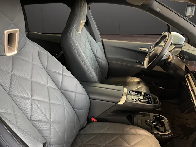 BMW iX xDrive M60