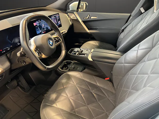 BMW iX xDrive M60