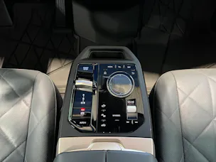 BMW iX xDrive M60