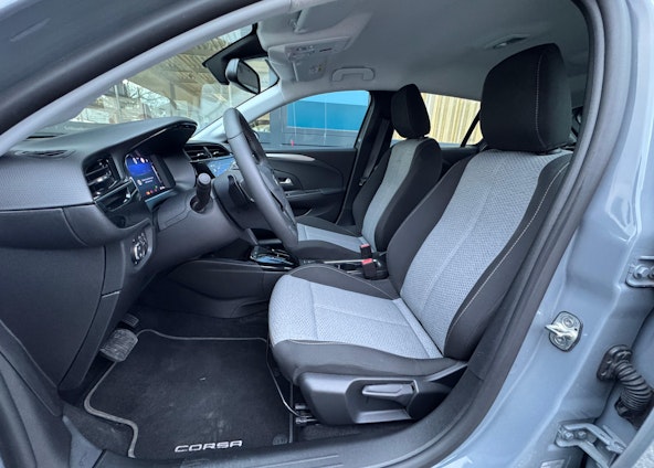 Vehicle image 7 Vehicle image 7