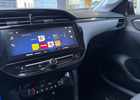 Vehicle image 9 Vehicle image 9