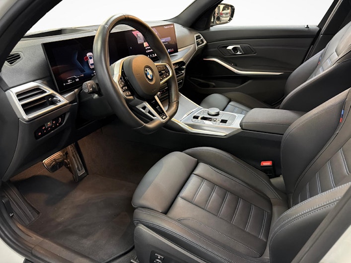 Vehicle image BMW 3 SERIES