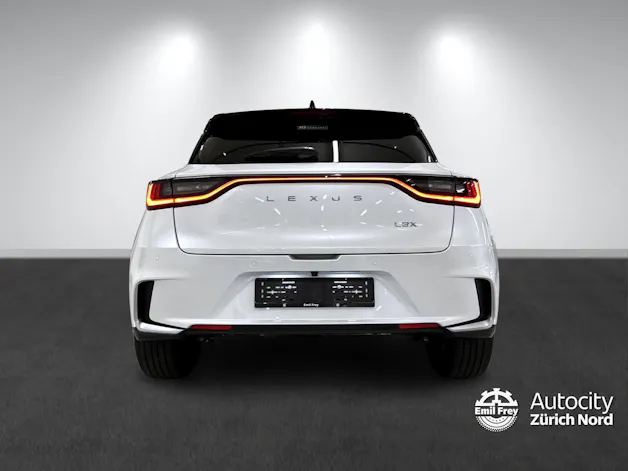 Lexus LBX 1.5 Hybrid Cool AWD