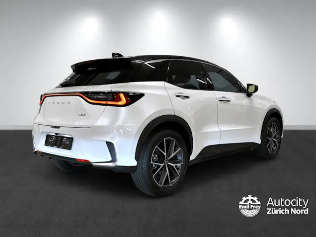 Lexus LBX 1.5 Hybrid Cool AWD