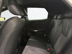 Fahrzeugbild LEXUS LBX 1.5 Hybrid Cool AWD
