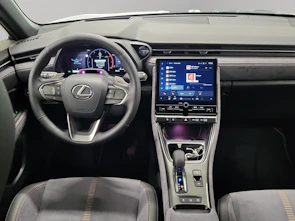Fahrzeugbild LEXUS LBX 1.5 Hybrid Cool AWD