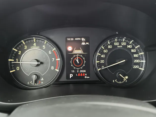 Suzuki S-Cross 1.4 T Sakura Hybrid 4x4