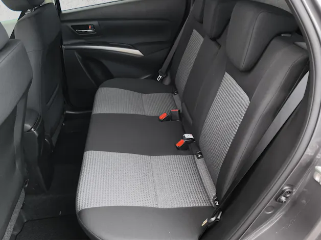 Suzuki S-Cross 1.4 T Sakura Hybrid 4x4