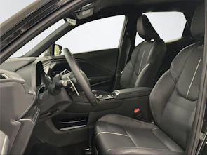 Fahrzeugbild LEXUS LBX 1.5 Hybrid Relax AWD