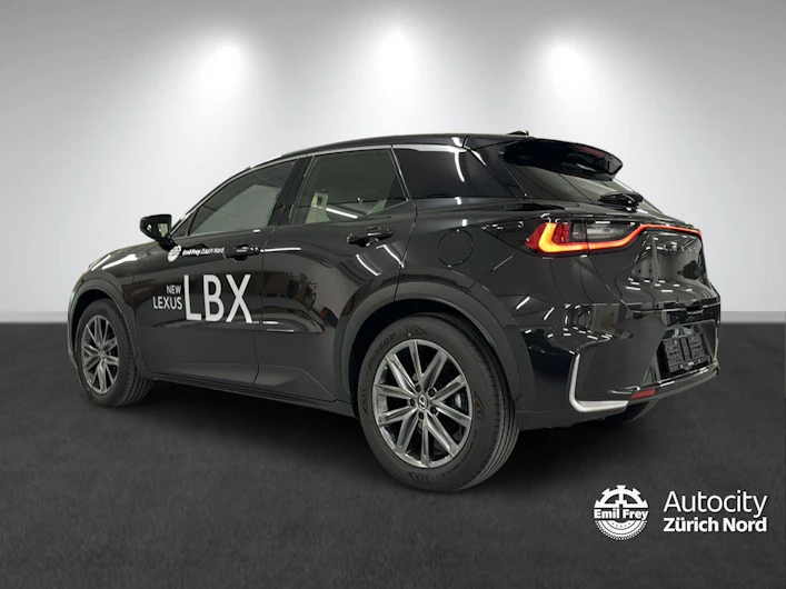 Fahrzeugbild LEXUS LBX