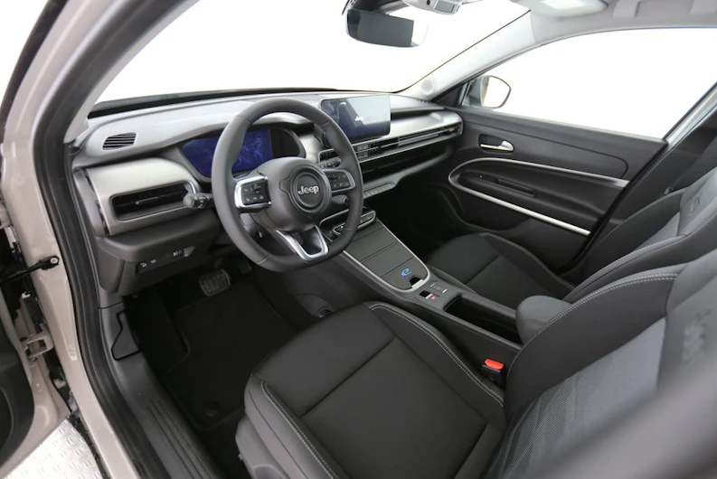 Fahrzeugbild JEEP AVENGER