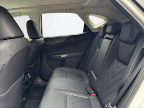 https://vehicle.imgix.net/4189099/02d52beb-faee-4996-b274-e50e758b145d.jpg