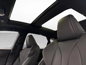 https://vehicle.imgix.net/4189099/a9477959-efab-48b8-b1e3-70037fd00848.jpg