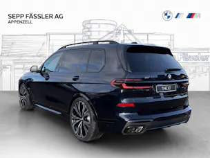 BMW X7 M60i