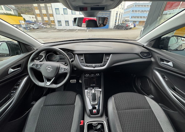 Vehicle image 5 Vehicle image 5