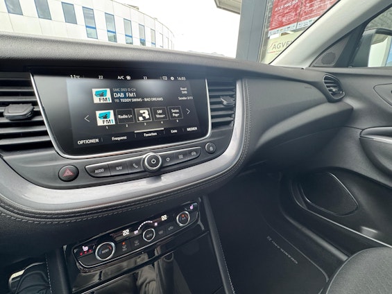 Vehicle image 11 Vehicle image 11