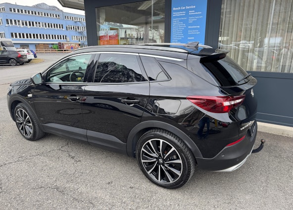 Vehicle image 2 Vehicle image 2